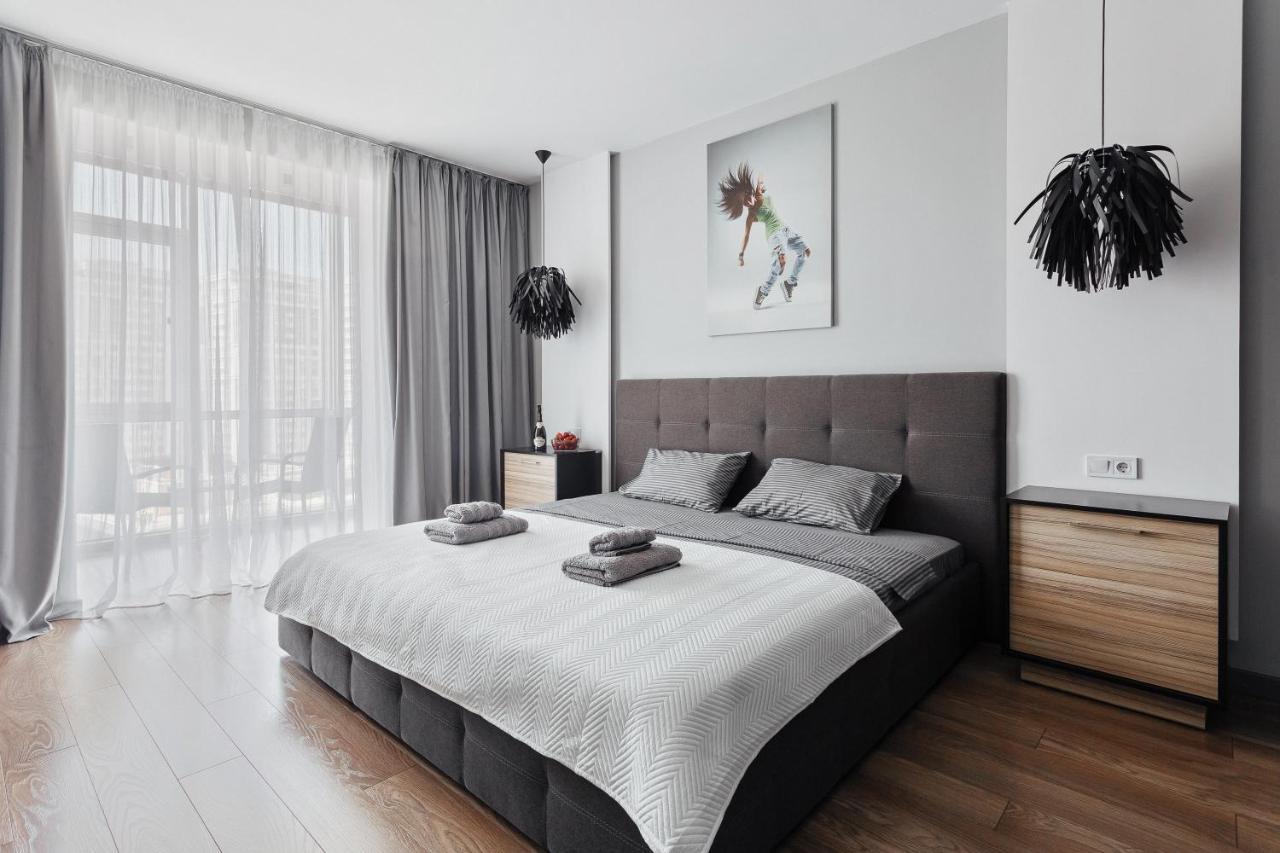 Grey Apartment In 14 Floor Oděsa Exteriér fotografie